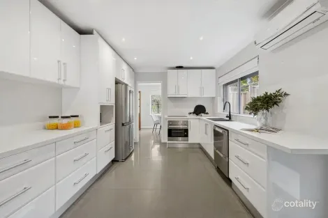 Property photo of 20 Albion Street Roselands NSW 2196