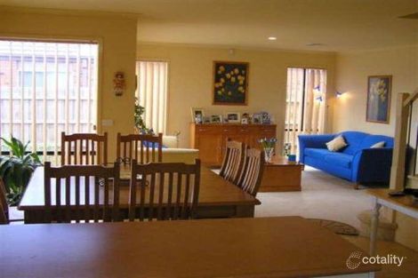 Property photo of 13 Darcy Niland Crescent Lynbrook VIC 3975