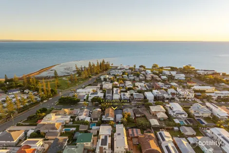 15 Fourth Ave, Scarborough, QLD 4020
