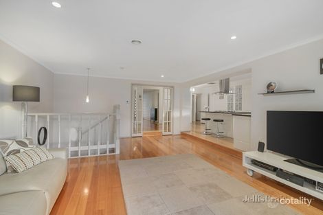 Property photo of 51 Hunt Street Donvale VIC 3111