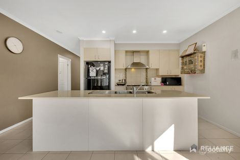 Property photo of 12 Galeff Avenue Truganina VIC 3029