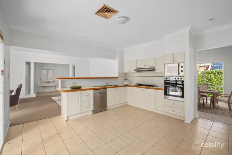 Property photo of 27 Oxley Drive Bowral NSW 2576