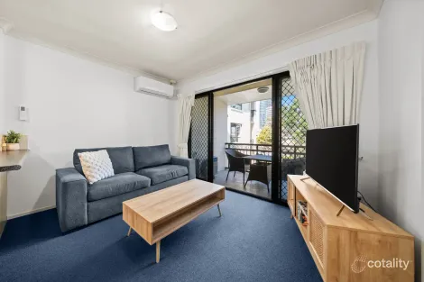 Property photo of 16/9-13 Margaret Avenue Broadbeach QLD 4218