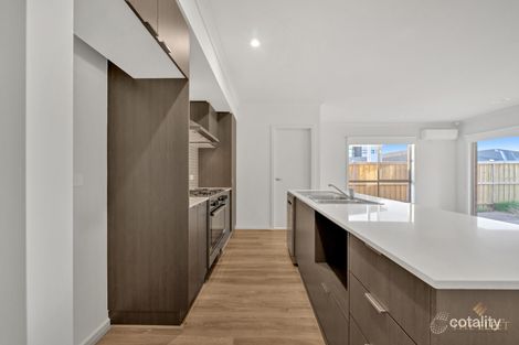 Property photo of 1 Calvante Way Tarneit VIC 3029