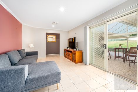 Property photo of 5 Erica Close Cameron Park NSW 2285