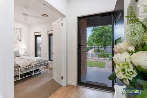 Property photo of 8 Hartley Walk Gawler East SA 5118