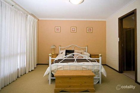 Property photo of 21 Delta Crescent Aberfoyle Park SA 5159