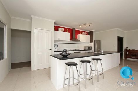 117 Maamba Rd, Wattle Grove, WA 6107