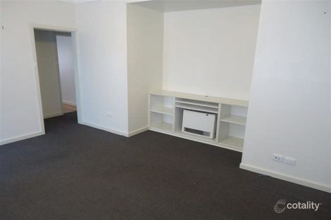 Property photo of 73 Tichborne Crescent Kooringal NSW 2650