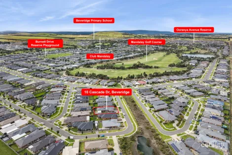 Property photo of 10 Cascade Drive Beveridge VIC 3753