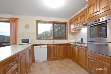 Property photo of 15 Griffin Court Eltham VIC 3095
