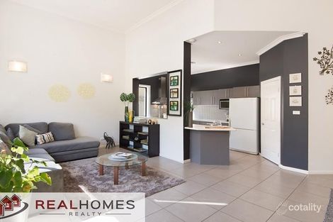 Property photo of 8 Parakeet Grove Glenmore Park NSW 2745