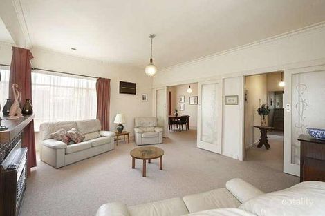 Property photo of 17 Bevis Street Bentleigh East VIC 3165