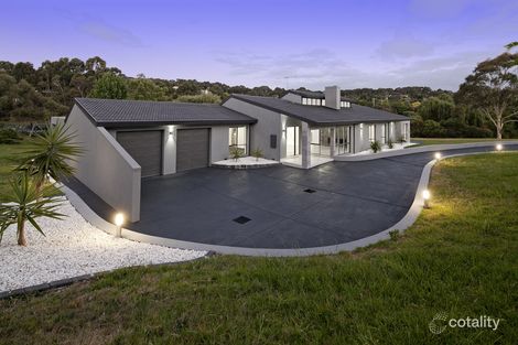 Property photo of 19-21 Ebeli Close Narre Warren North VIC 3804