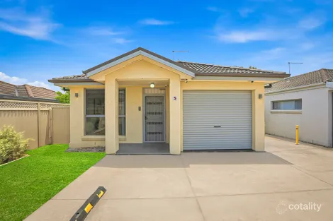 Property photo of 5/2 Carinya Road Girraween NSW 2145