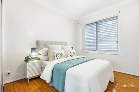 Property photo of 5/2 Carinya Road Girraween NSW 2145