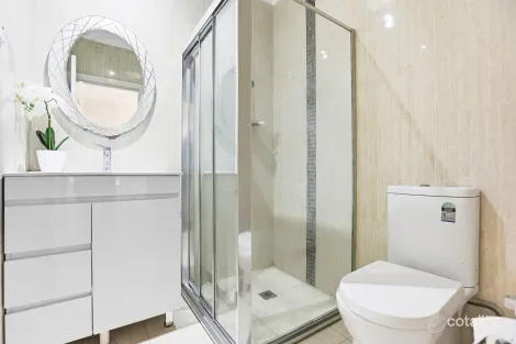 Property photo of 5/2 Carinya Road Girraween NSW 2145