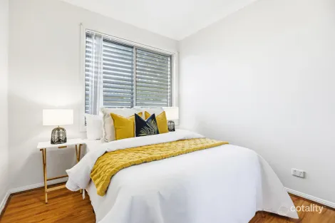 Property photo of 5/2 Carinya Road Girraween NSW 2145