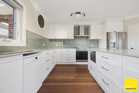 Property photo of 22 John Dwyer Crescent Bungendore NSW 2621