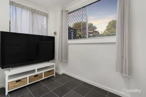 Property photo of 15 Kidd Street Robertson QLD 4109