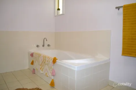 Property photo of 2 Batt Close Bremer Bay WA 6338