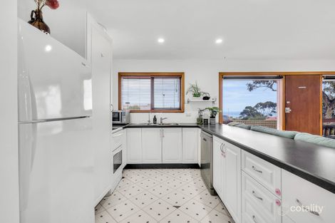 Property photo of 4 Thermopylae Crescent Hallett Cove SA 5158