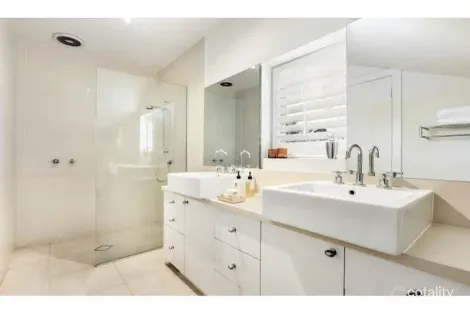 Property photo of 28 Royal Avenue Sandringham VIC 3191
