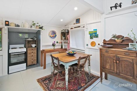 Property photo of 40 Berrimilla Street Manly West QLD 4179