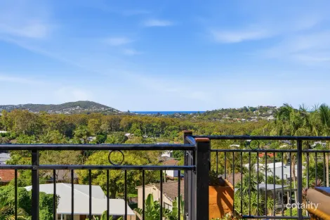 Property photo of 52 Aldinga Drive Wamberal NSW 2260