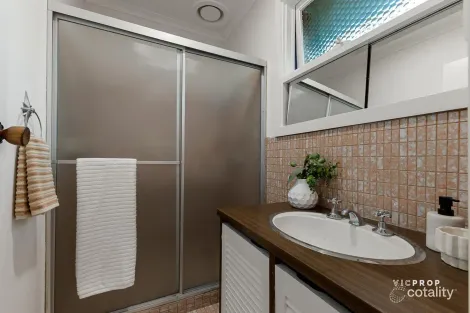 Property photo of 21 Maidstone Place Ferntree Gully VIC 3156