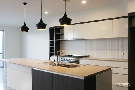 Property photo of 162 Harbour Boulevard Shell Cove NSW 2529