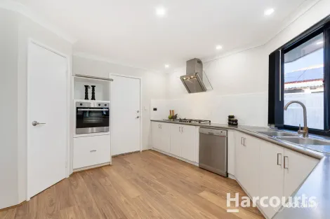 Property photo of 27 Mowbray Square Clarkson WA 6030