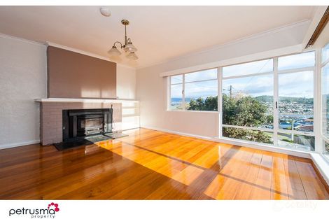 Property photo of 51 Loatta Road Rose Bay TAS 7015