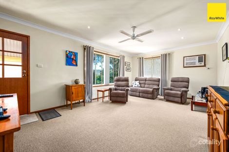 Property photo of 113 Macquarie Grove Caves Beach NSW 2281
