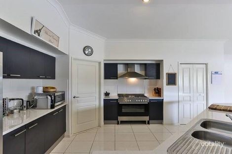 Property photo of 18 Northerly Drive Hodgson Vale QLD 4352