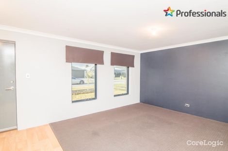 Property photo of 7 Narbonne Way Piara Waters WA 6112