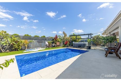 13 Featherwood Cres, Beerwah, QLD 4519