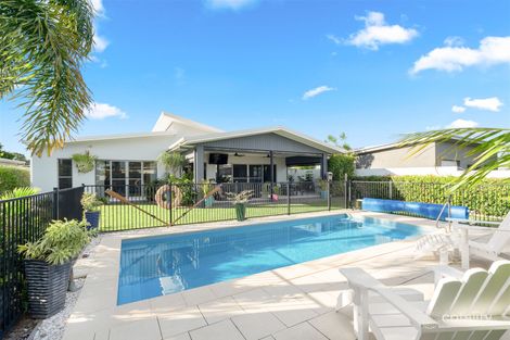 Property photo of 14 Traviston Way Burrum Heads QLD 4659