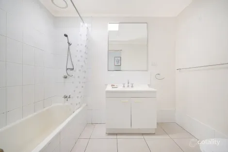 Property photo of 864 Beachmere Road Beachmere QLD 4510