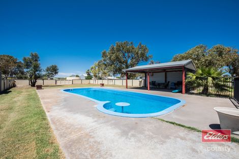 Property photo of 105 Padbury Road Bookara WA 6525