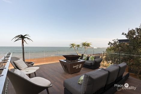 42 Prince Edward Pde, Redcliffe, QLD 4020