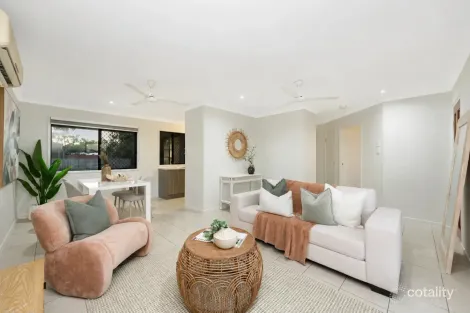 Property photo of 27 Wexford Crescent Mount Low QLD 4818