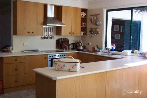 Property photo of 8 Colong Crescent Leumeah NSW 2560