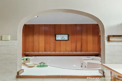 Property photo of 6 Dorothy Street Croydon VIC 3136