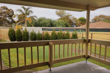 Property photo of 23 Streeton Circuit Mill Park VIC 3082