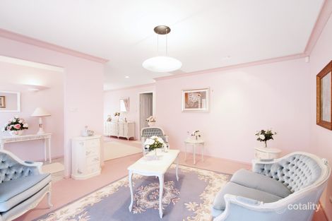 Property photo of 4 Stratford Place Hillvue NSW 2340