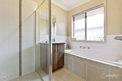Property photo of 6 Positano Way Lalor VIC 3075