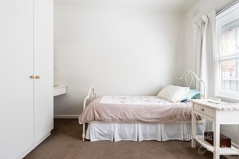 Property photo of 24 Manton Street Heidelberg VIC 3084