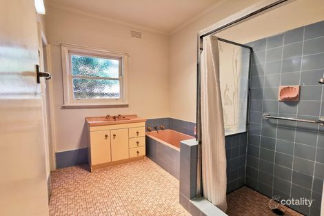 Property photo of 6 Cornfield Grove Box Hill South VIC 3128
