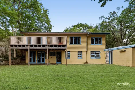 42 Prospect Tce, St Lucia, QLD 4067